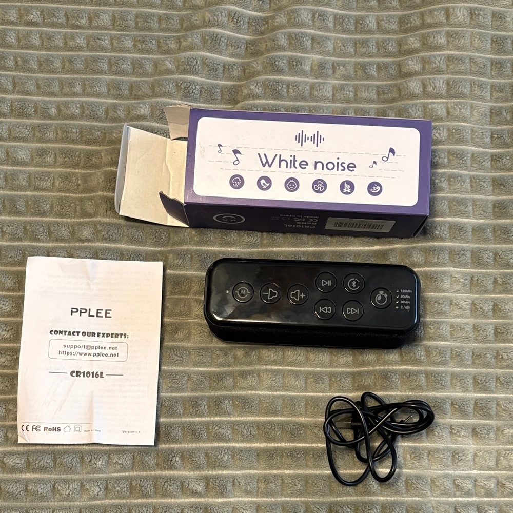 Black White Noise Machine